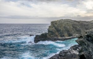 Riding the Waves: Exploring North Shore Oahu, the Ultimate Surfing Paradise